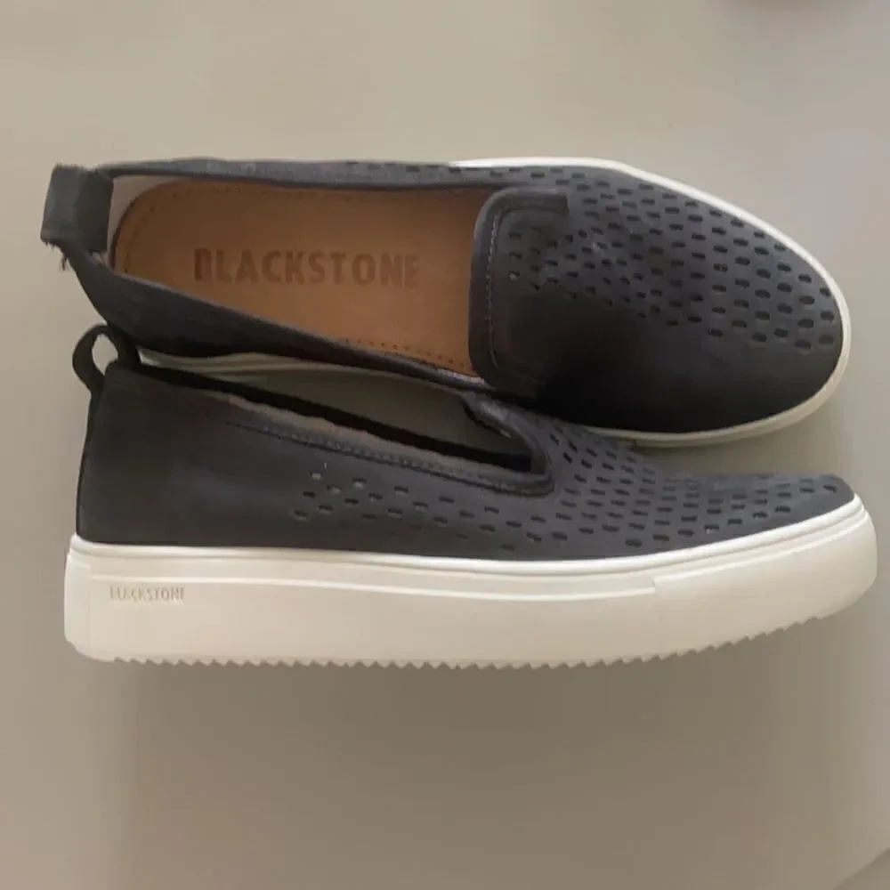 Blackstone perforated rl